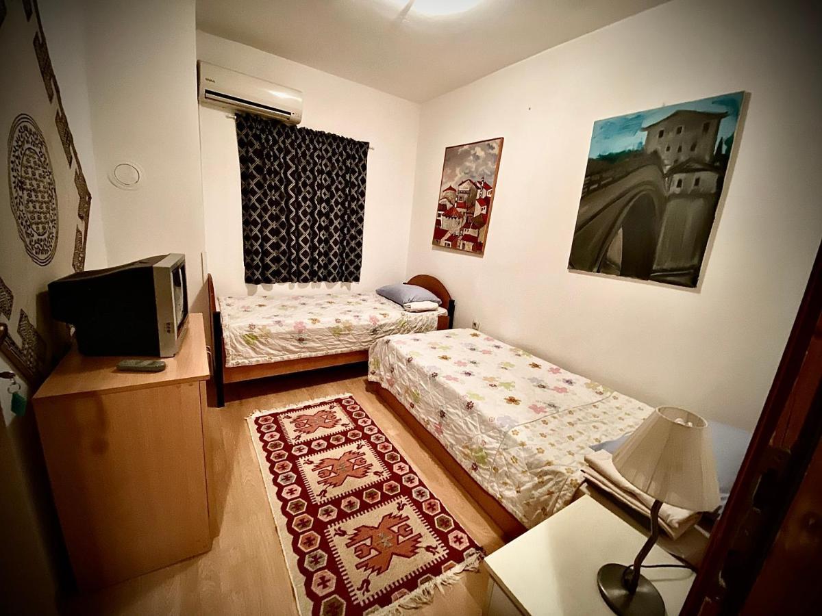 Hostel Backpackers موستار المظهر الخارجي الصورة