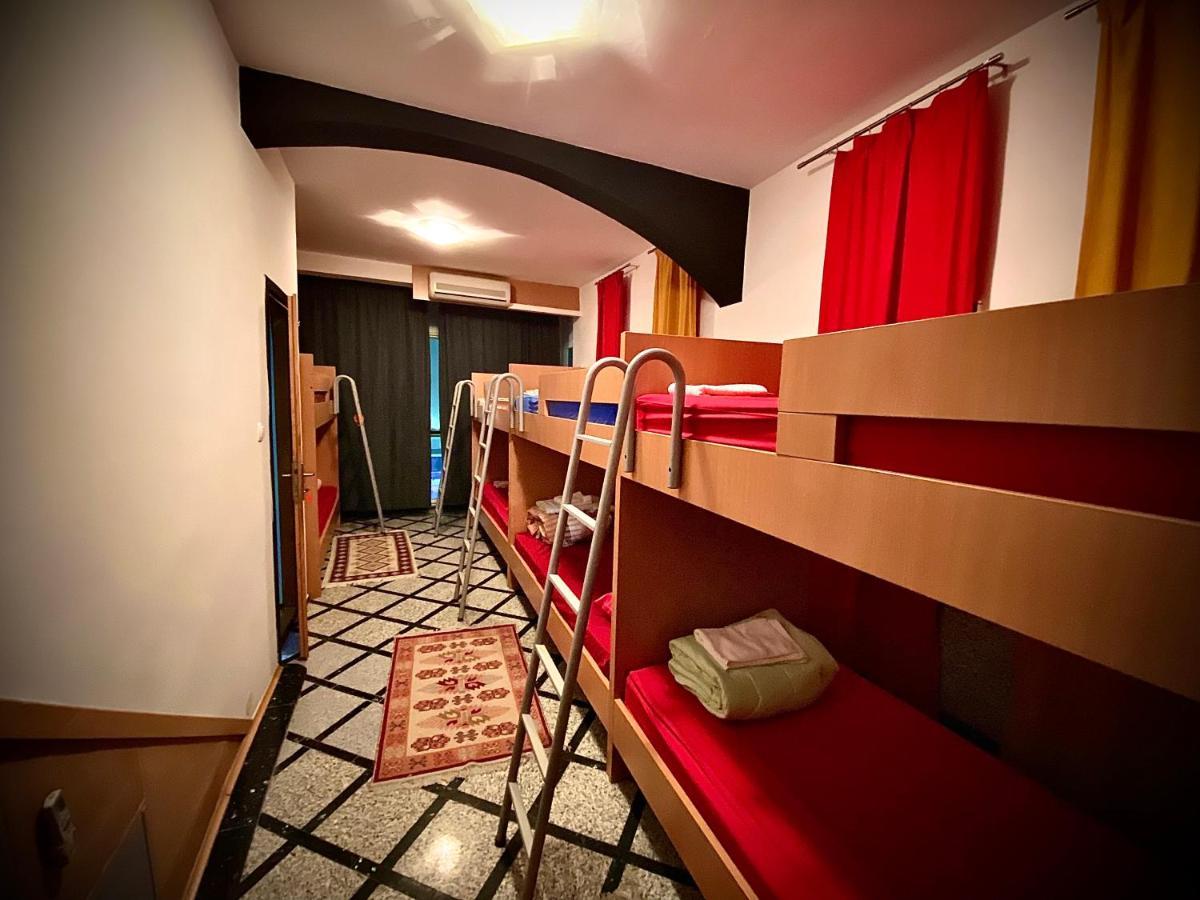 Hostel Backpackers موستار المظهر الخارجي الصورة