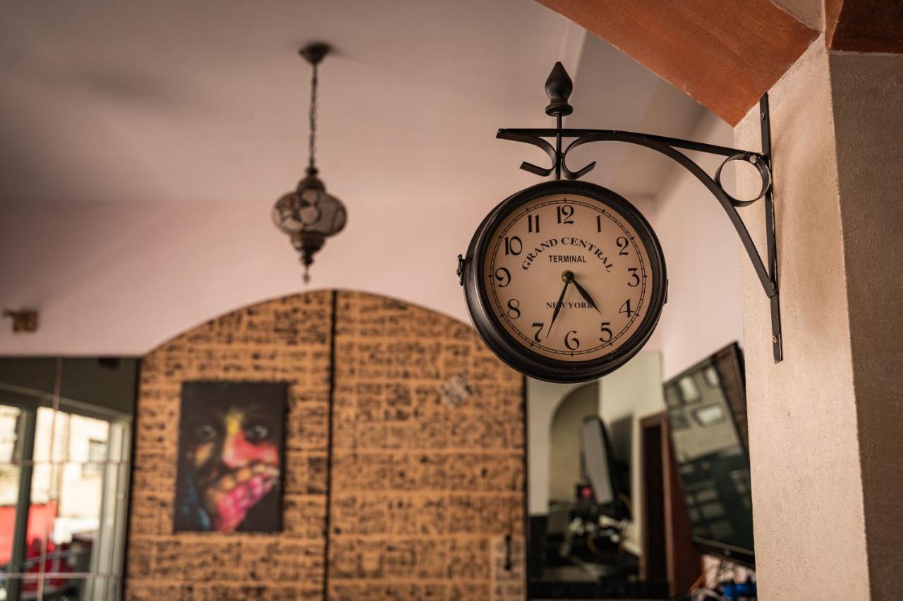 Hostel Backpackers موستار المظهر الخارجي الصورة