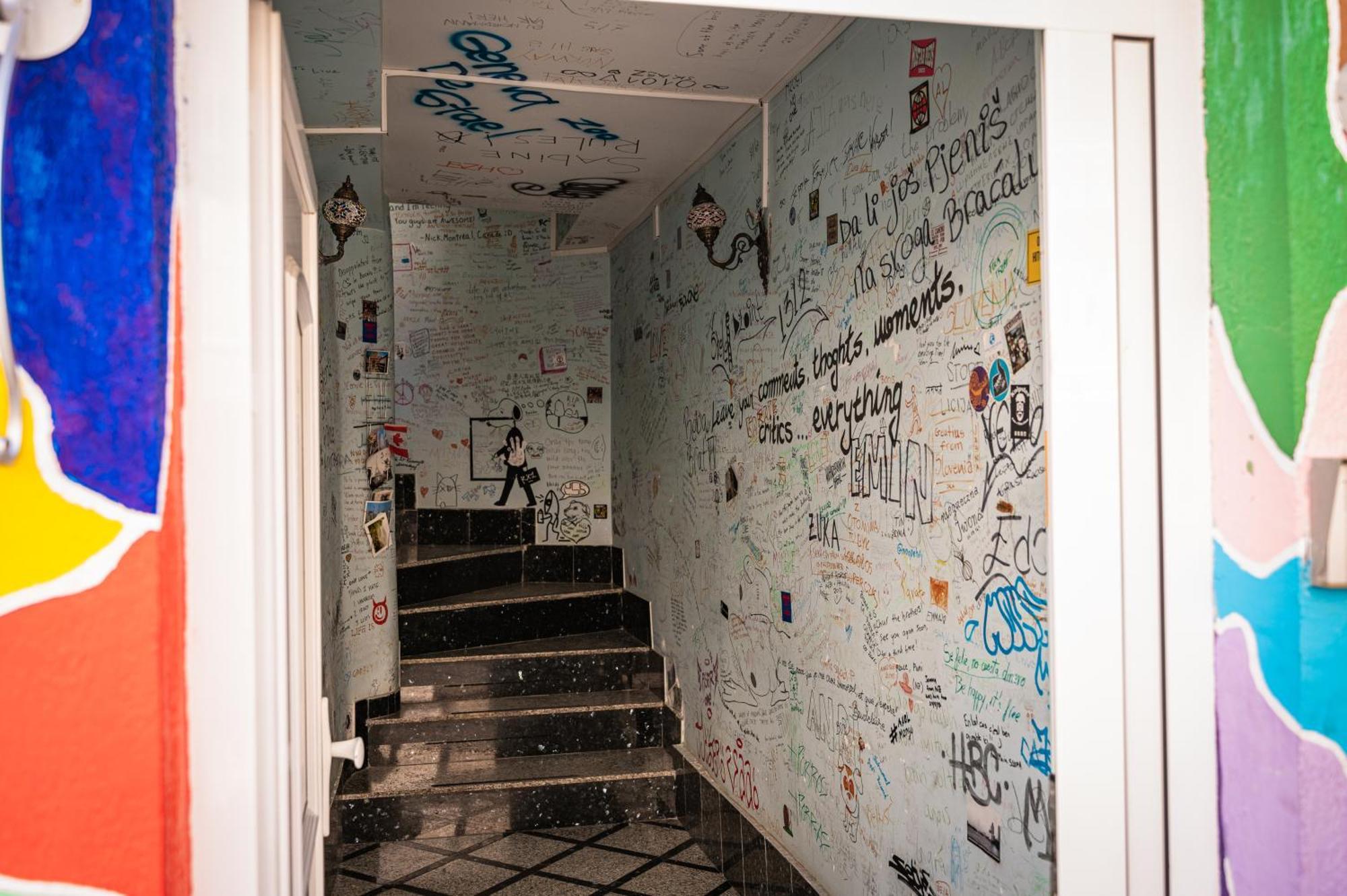 Hostel Backpackers موستار المظهر الخارجي الصورة