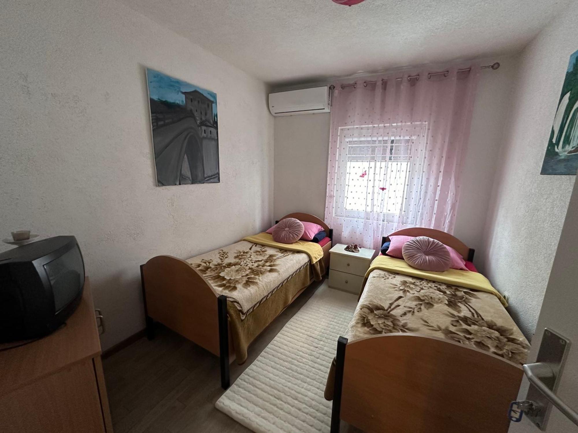 Hostel Backpackers موستار الغرفة الصورة