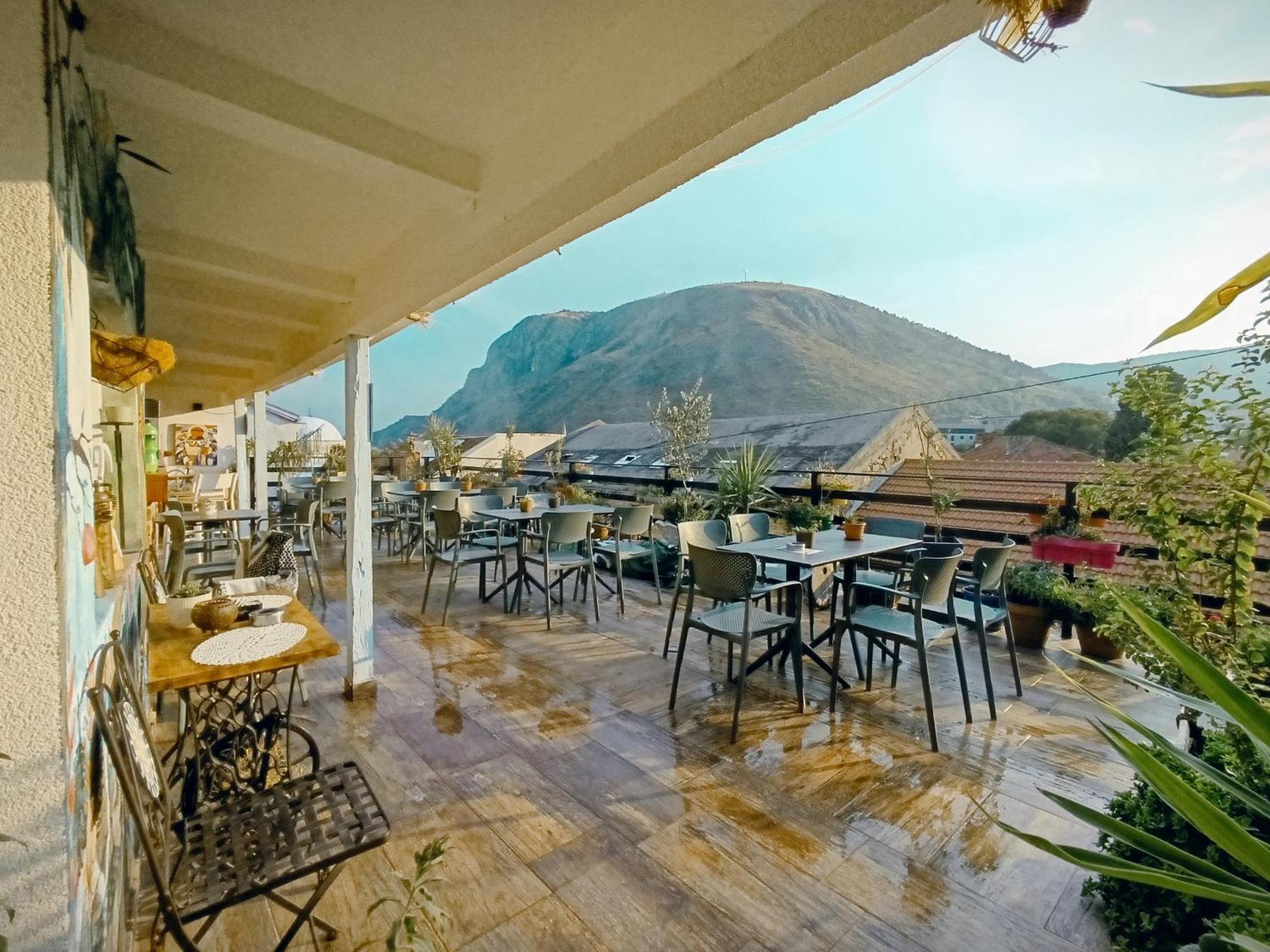 Hostel Backpackers موستار المظهر الخارجي الصورة