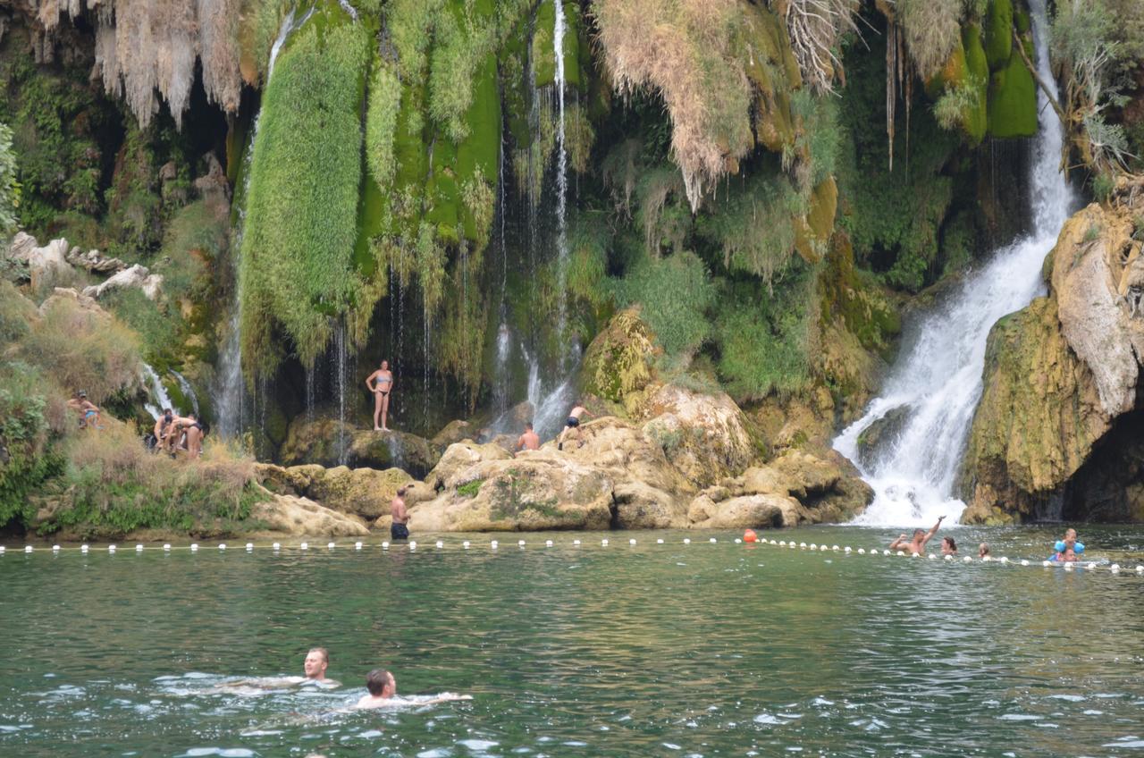 Hostel Backpackers موستار المظهر الخارجي الصورة